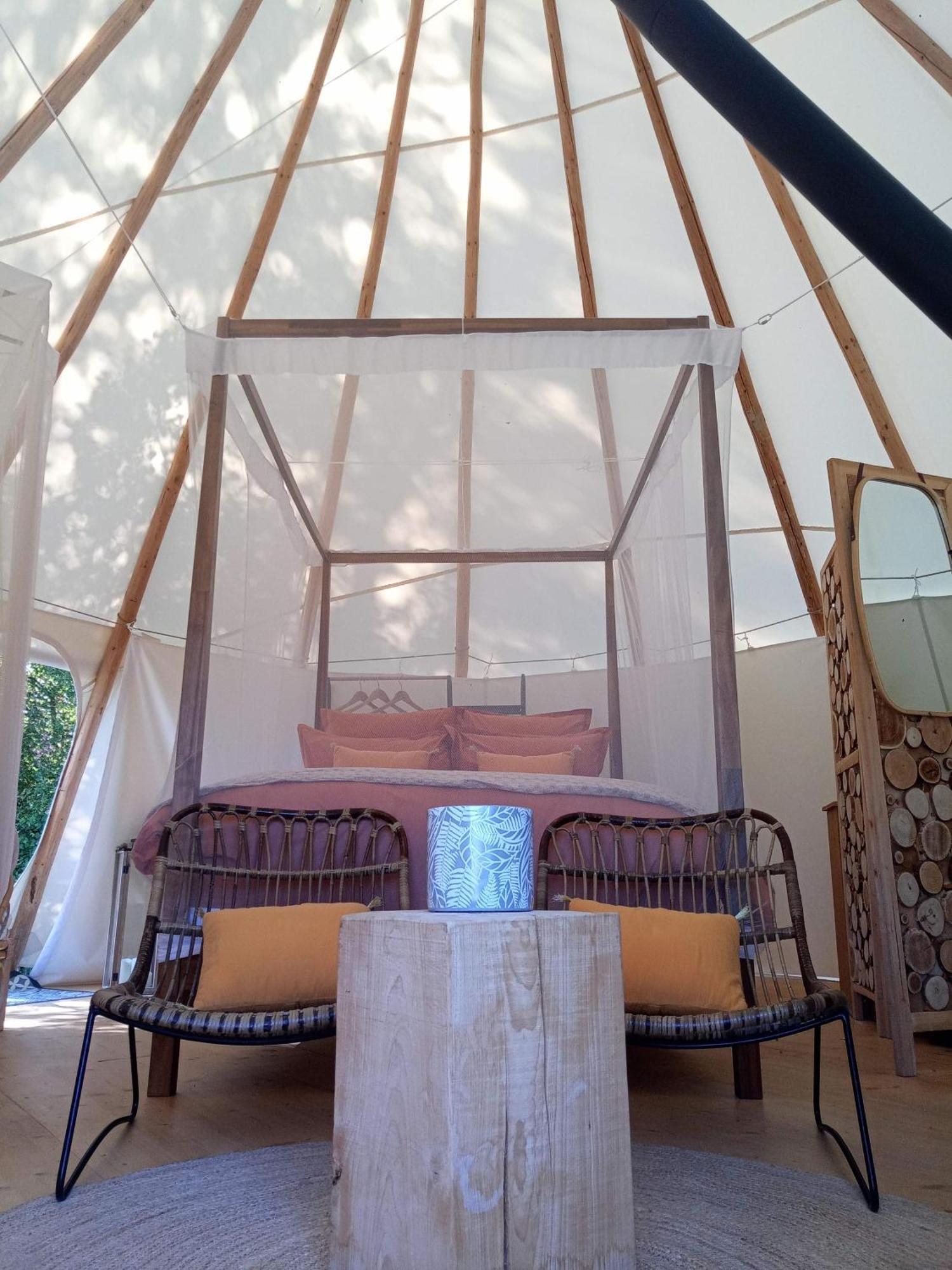 Shanti Lac Cabanes Gites Insolites Et Espace Bien-Etre Bordeaux Berson エクステリア 写真